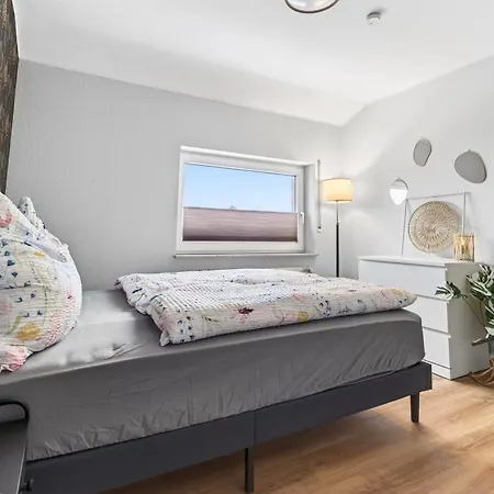 Emsglueck, Helle In Ruhiger Top-lage Papenburg