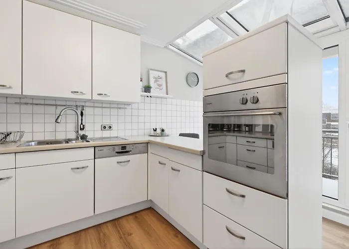 Emsglueck, Helle In Ruhiger Top-lage Lejlighed