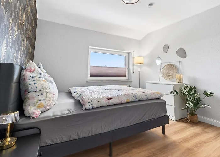 Emsglueck, Helle In Ruhiger Top-lage Papenburg